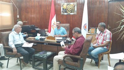 مدير عام تعليم قوص يترأس اجتماعا لقيادات الإدارة بالتزامن مع قرب بدء الدراسة 