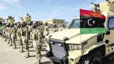  إنزال مظلي للقوات الخاصة بلواء طارق بن زياد التابعة للجيش الليبي بالقرب من جبال كلنجا