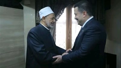  السوداني يجدد دعوته لشيخ الأزهر لزيارة العراق 