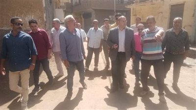 نائب محافظ الجيزة يتفقد مشروعات الخطة الاستثمارية في أوسيم (صور)