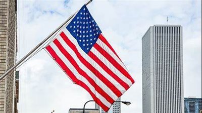 الأسواق عالميا تحتفي بسقوط الدولار... ارتفاعات حادة فى الذهب والنفط