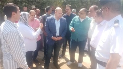 نائب محافظ الجيزة يتفقد مشروعات الصرف الصحي بالحوامدية وأبو النمرس