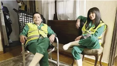 بعد غياب 25 عام.. منى زكي ومحمد هنيدي يتعاونان مجددًا في 