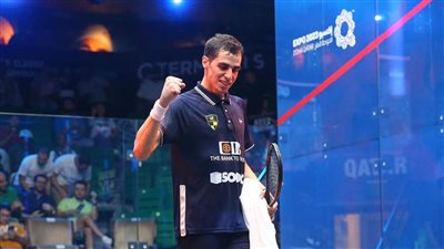 علي فرج يحجز مقعده في نهائي بطولة قطر الدولية للاسكواش