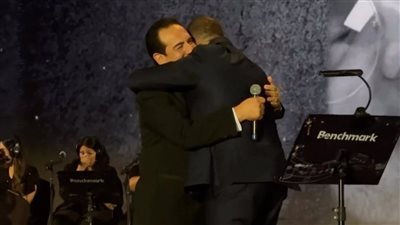 خطيبة أحمد محمد ثروت توجه رسالة له بعد ظهوره المؤثر بحفل 