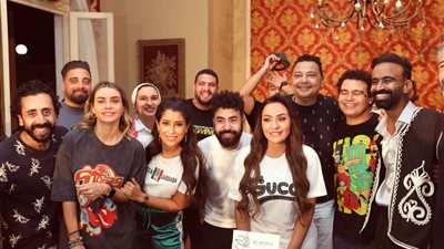 أبطال فيلم عنب يحتفلون بإنطلاق تصوير العمل (صور) 