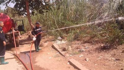 السيطرة على حريق هائل بجوار محطة سكة حديد فى الغربية (صور)