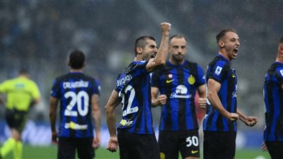 ديربي ميلانو أزرق.. إنتر ميلان يكتسح ميلان بخماسية قاسية في الدوري الإيطالي