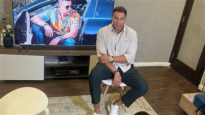 محمد نور يحتفل مع الصحفيين بنجاح 