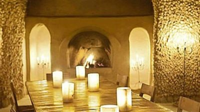 العودة للحياة البدائية.. دون هاتف وكهرباء وإنترنت قصة أغرب فندق بالعالم (صور)