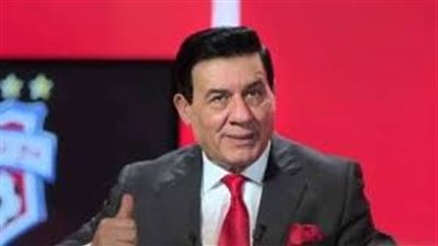 بعد خوض التجربة الأولى بالتعليق على مباريات الدوري السعودي مدحت شلبي يجذب أنظار الجمهور