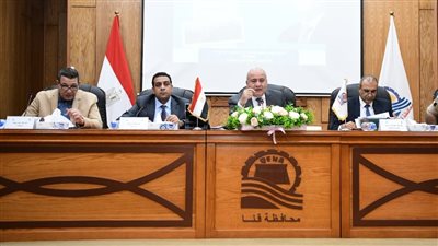 محافظ قنا: يجب الإنتهاء من تسليم مشروعات حياة كريمة المنتهية لبدء التشغيل التجريبي