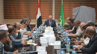 محافظ القليوبية يناقش الاستعدادات النهائية لاستقبال العام الدراسي الجديد