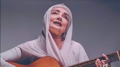 عايدة الأيوبي: الحجاب لم يمنعني من الفن وسأعود بأغنية 