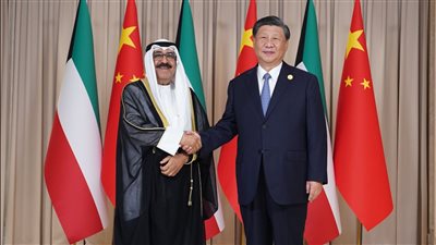 ولي عهد الكويت يجري مباحثات رسمية مع الرئيس الصيني 