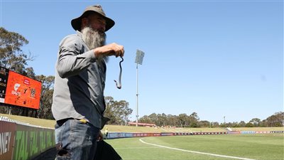 تعرف على حقيقة تأجيل مباراة كرة القدم النسائية في أستراليا لمدة 30 دقيقة (التفاصيل كاملة)