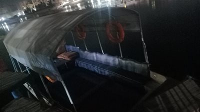 توقف مركب خشبي في مرسى النيل بالمنصورة.. ما القصة؟ 