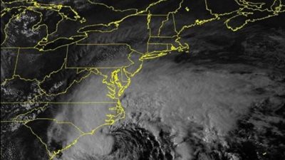 العاصفة المدارية أوفيليا تعبر إلى جنوب شرق ولاية فرجينيا