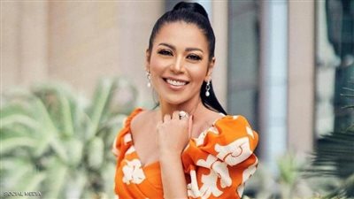 بعد إثارتها الجدل.. ماهي ديانة لقاء الخميسي