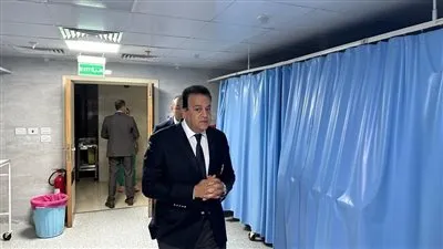 جولة مفاجئة لوزير الصحة بعدد من المستشفيات لمتابعة أداء الأطقم الطبية