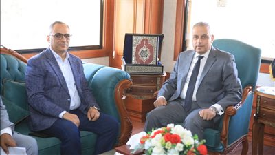 محافظ سوهاج يلتقي رئيس هيئة قصور الثقافة لبحث مستجدات تطوير قصر الثقافة