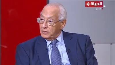 علي الدين هلال: مطالبة البعض بعدم ترشح الرئيس السيسي 