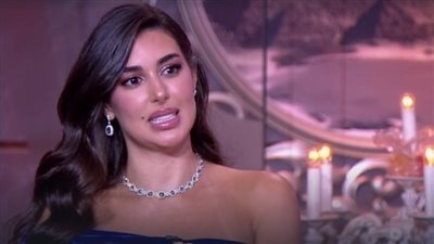 على الهواء.. ياسمين صبري تعلم عمرو أديب 