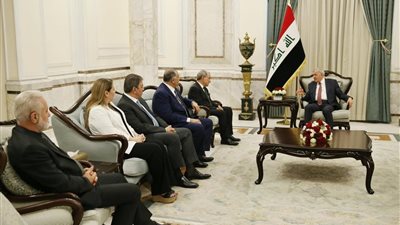 رئيس اتحاد المحامين العرب يلتقي الرئيس العراقي 