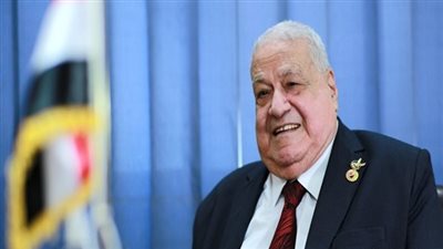 انطلاق قطار حماة الوطن في تحرير توكيلات ترشيح الرئيس السيسي بالانتخابات الرئاسية المقبلة 