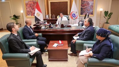 وزير الصحة يستقبل سفير مصر لدى دولة جيبوتي