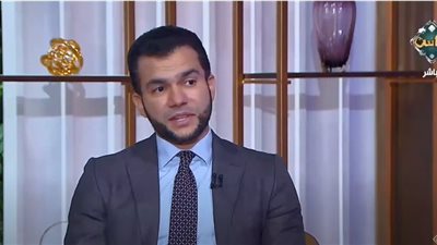 أستاذ فقه يوضح حكم الاحتفال بالمولد النبي الشريف (فيديو)