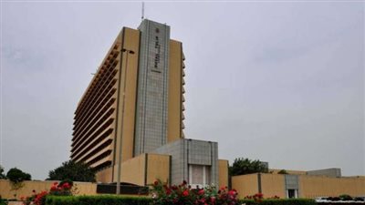 عاجل.. إخماد حريق محدود في فندق الرشيد ببغداد وعودة النزلاء لغرفهم