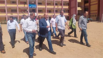 نائب محافظ الجيزة يتفقد الاستعدادات النهائية لاستقبال العام الدراسي الجديد بأبو النمرس