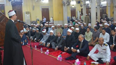 محافظ القليوبية يحتفل بالمولد النبوي الشريف بمسجد ناصر في بنها