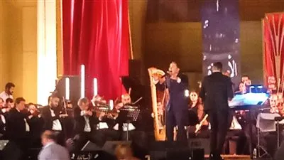 بدء فعاليات حفل مدحت صالح بالأوبرا