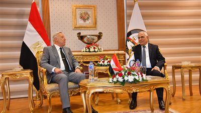 النائب العام يستقبل رئيس المحكمة الدستورية العُليا