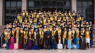 رئيس جامعة طنطا يشهد تخريج أول دفعة من كلية الحاسبات والمعلومات (صور)