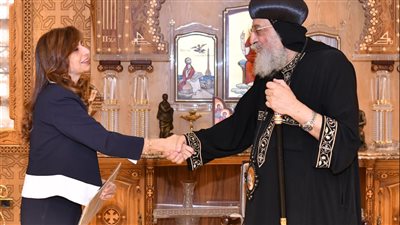 البابا تواضروس يستقبل قنصلي مصر الجديدين بشيكاغو ولوس أنچلوس