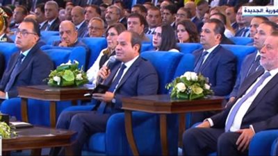 السيسي: مصر هتنجح بالله.. وبنقول يارب كمل كرمك علينا