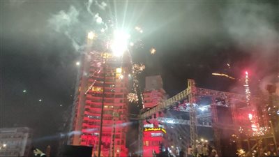 «الشعب بيفرح».. المصريون يحتفلون بإعلان السيسي للترشح في الانتخابات الرئاسية