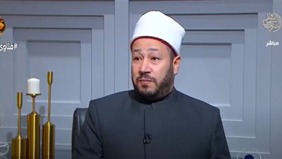 معلومات لا تعرفها.. ما هو حكم الكلام في الصلاة؟ (فيديو)