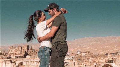 طوني عيسى رفقة زوجته بأحدث ظهور لهما