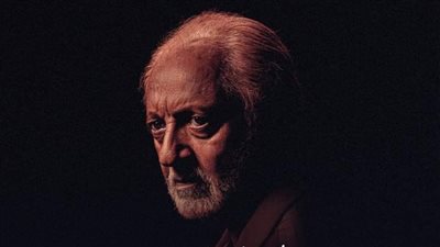 عبد العزيز مخيون يروج لدوره في مسلسل 