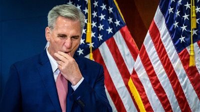 كيف عزلوه؟.. القصة الكاملة حول رحيل رئيس النواب الأمريكي 