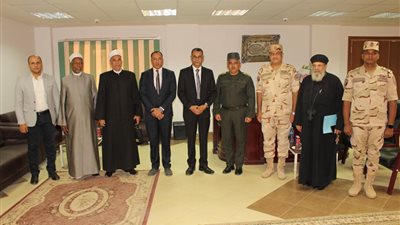 وفد جامعة أسوان يزور القطاع العسكري لتقديم التهنئة بانتصارات أكتوبر 