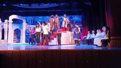 عمرو البسيوني يشهد أولى ليالي عرض 