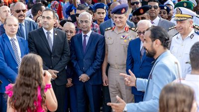 محافظ بورسعيد يعقد مؤتمرًا شعبيًا احتفالًا باليوبيل الذهبي لنصر أكتوبر