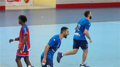 الأهلي يتأهل إلى نهائي بطولة إفريقيا لكرة اليد للرجال