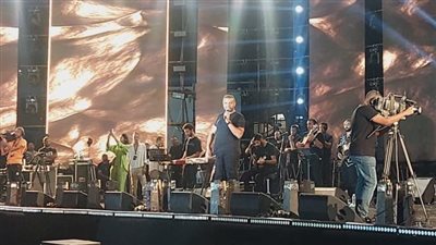 رامي صبري يشكر مجلس القبائل والعائلات المصرية وجمهوره في العريش (صور)