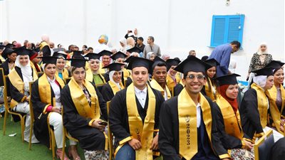 الاحتفال بتخريج دفعة جديدة من شعبة التمريض بالمعهد الفني الصحي بإمبابة 
